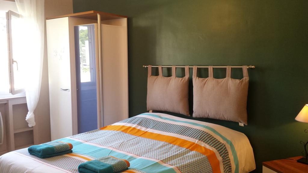 Chambre D'Hotes Le Cypres Bleu Roussillon  Ngoại thất bức ảnh