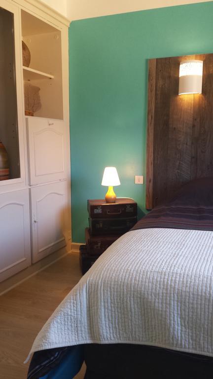 Chambre D'Hotes Le Cypres Bleu Roussillon  Ngoại thất bức ảnh